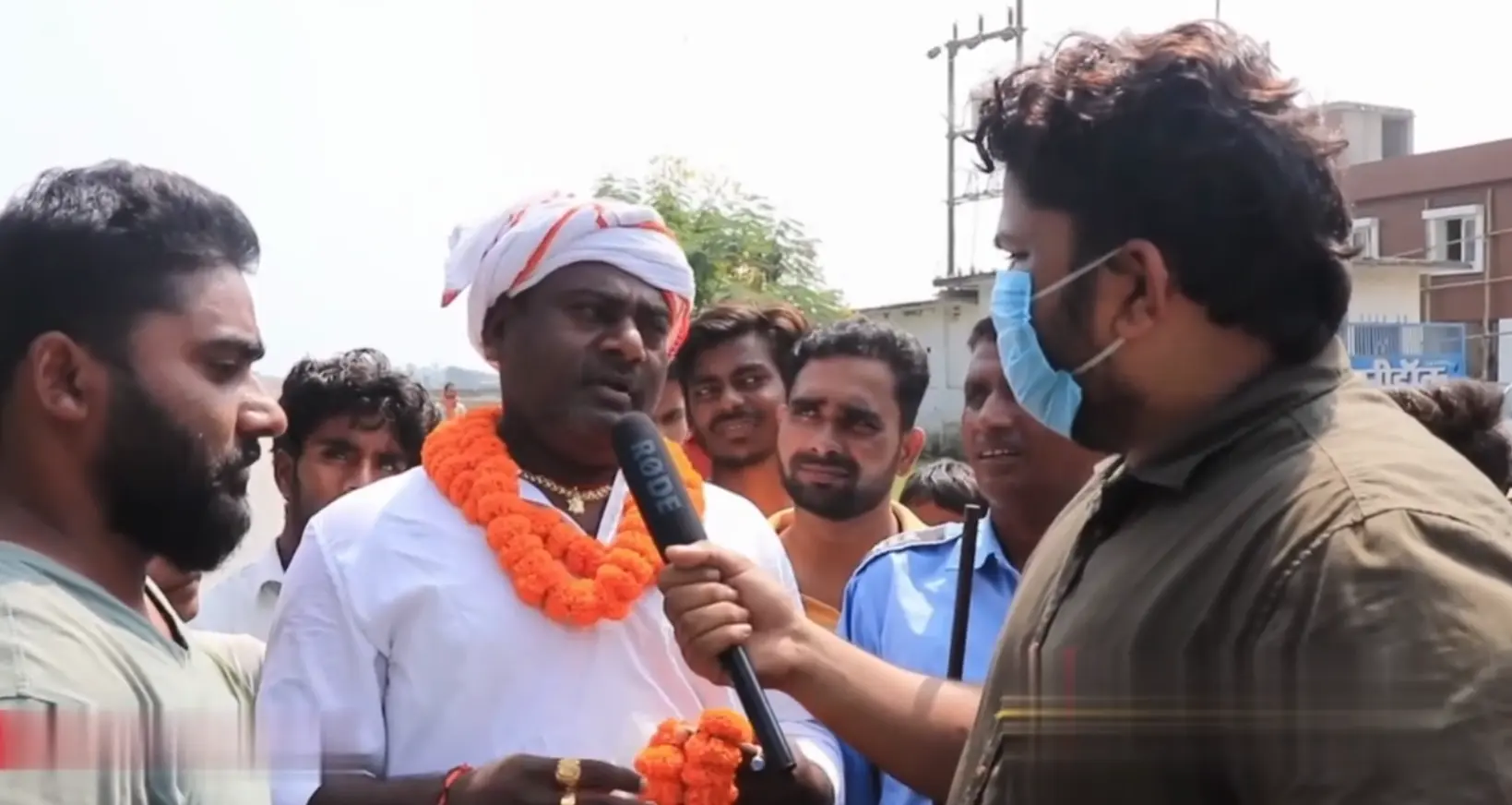 Aap Lesbian Hai? meme template blank