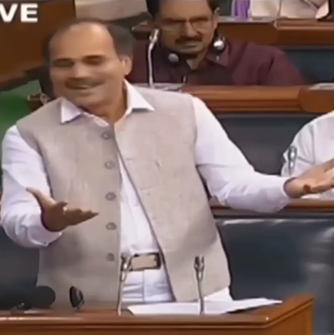 Aap Log Mujhe Galat Samajh Rahe Hai meme template blank