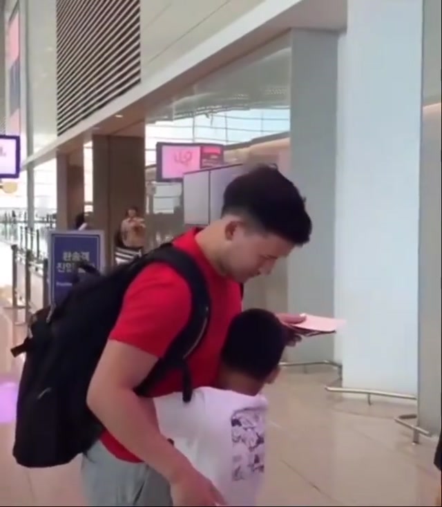 Airport Farewell Crying meme template blank