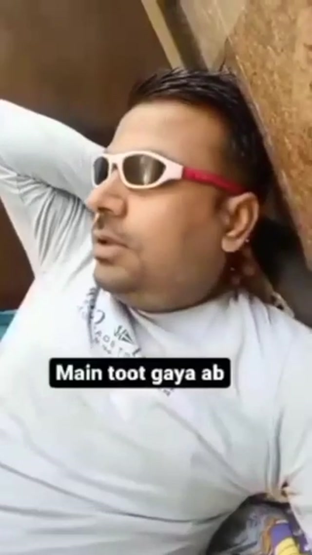 Bekar Hai Bhaiya! Main Toh Toot Gaya meme template variant 1