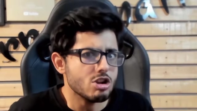 CarryMinati's Ek Second meme template variant 2