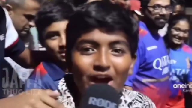 Ee Sala Cup Lollipop meme template variant 2