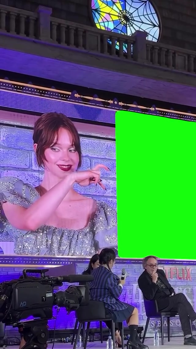 Emma Myers Heart Hand meme template blank