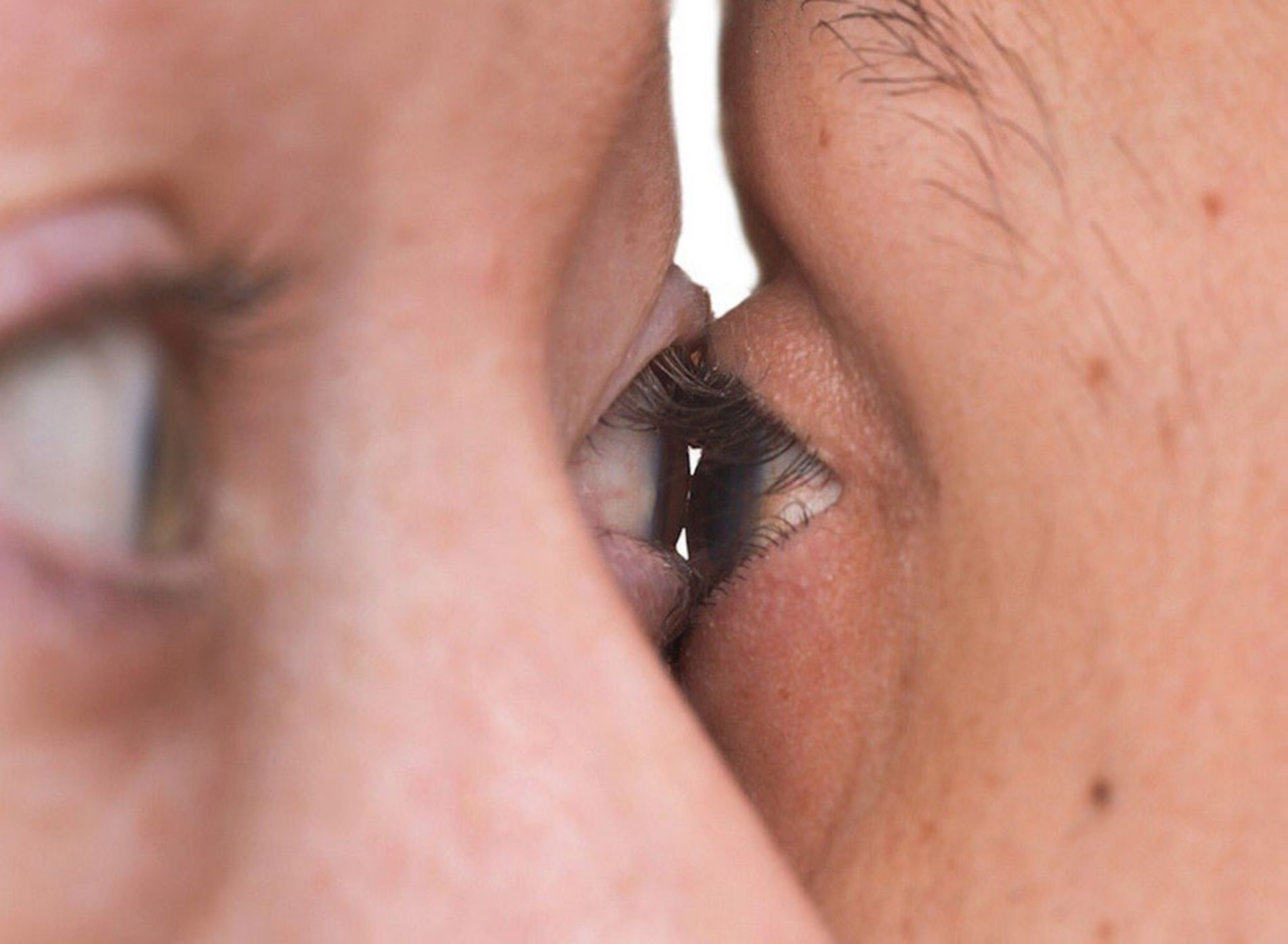 Eye-to-Eye meme template blank