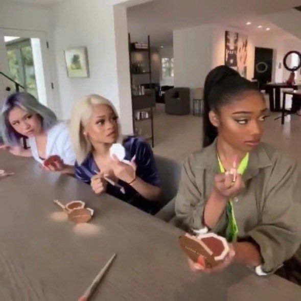 Girls Doing Makeup Side Eyeing meme template blank - image format