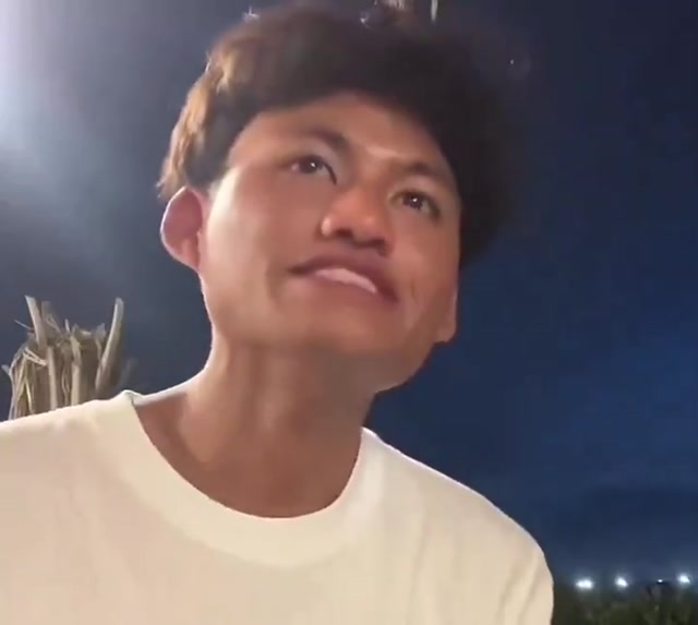 Gwenchana Crying Guy meme template blank
