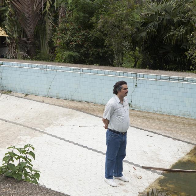 Pablo Escobar Waiting blank meme template blank