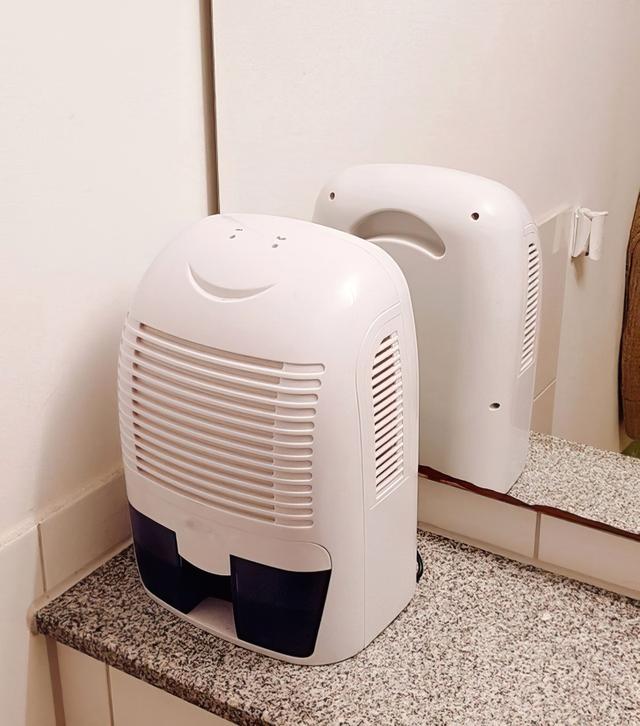 Smiling Dehumidifier meme template blank