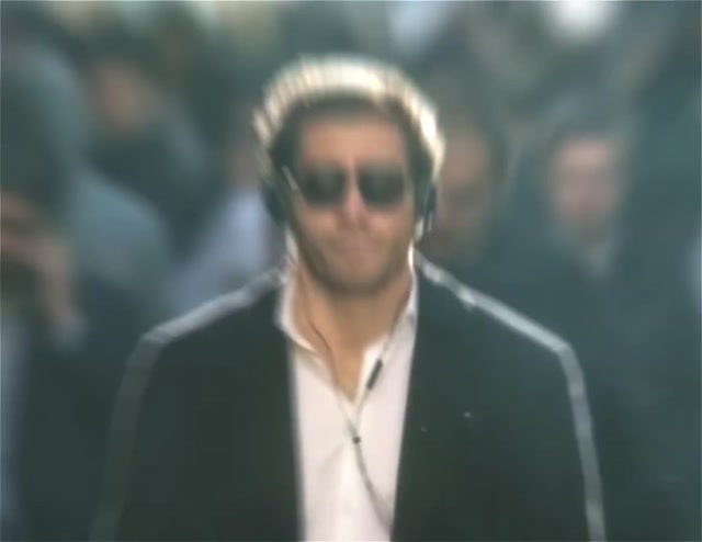 Jake Gyllenhaal Dancing meme template variant 2