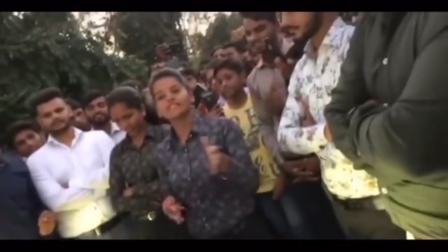 Level Sabke Niklenge meme template variant 1
