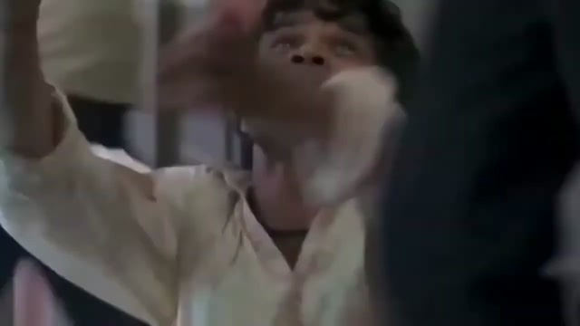 Maro Mujhe Maro meme template variant 2