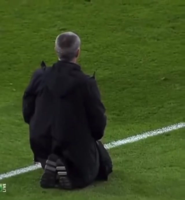 Mourning Mourinho meme template blank