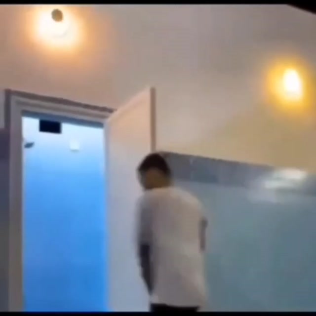 Prankster Door Lock Screaming meme template blank