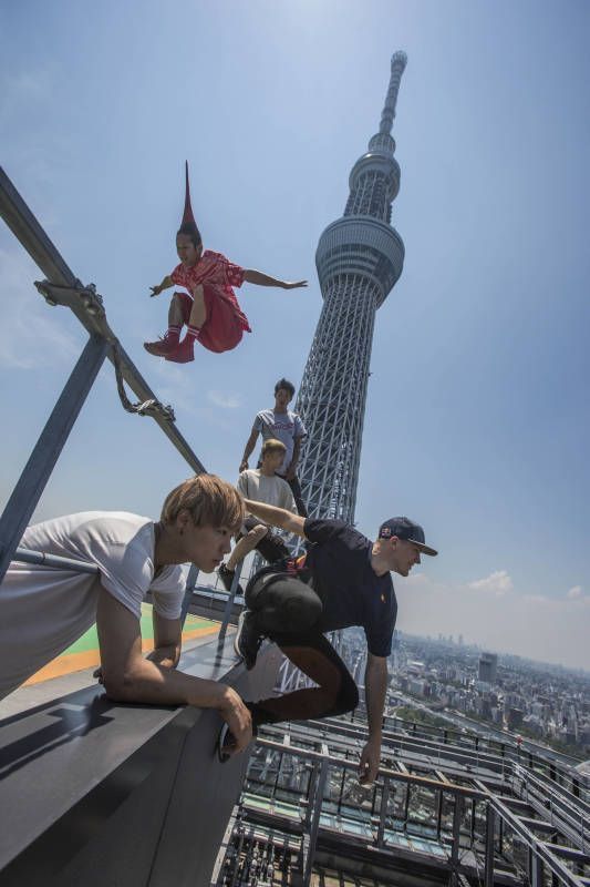 Tokyo Skytree Rooftop Parkour meme template blank - image format