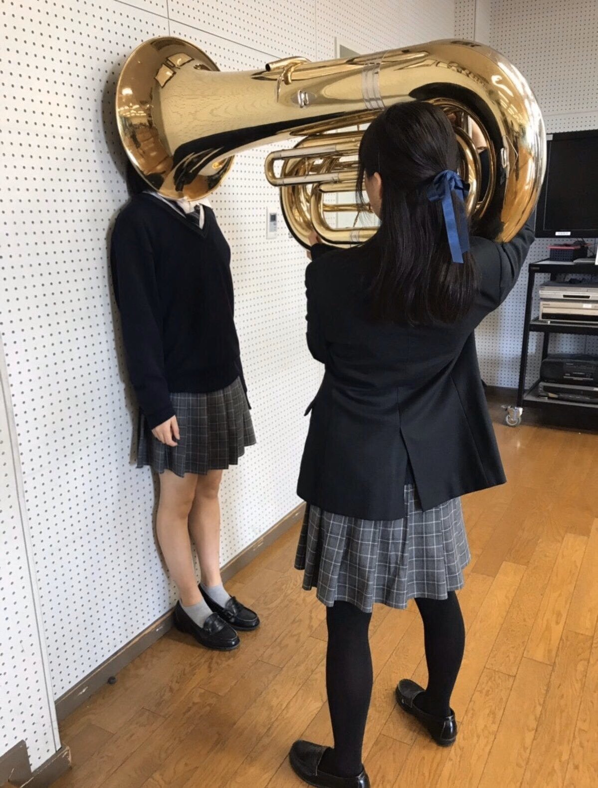 Tuba Gun meme template blank - image format